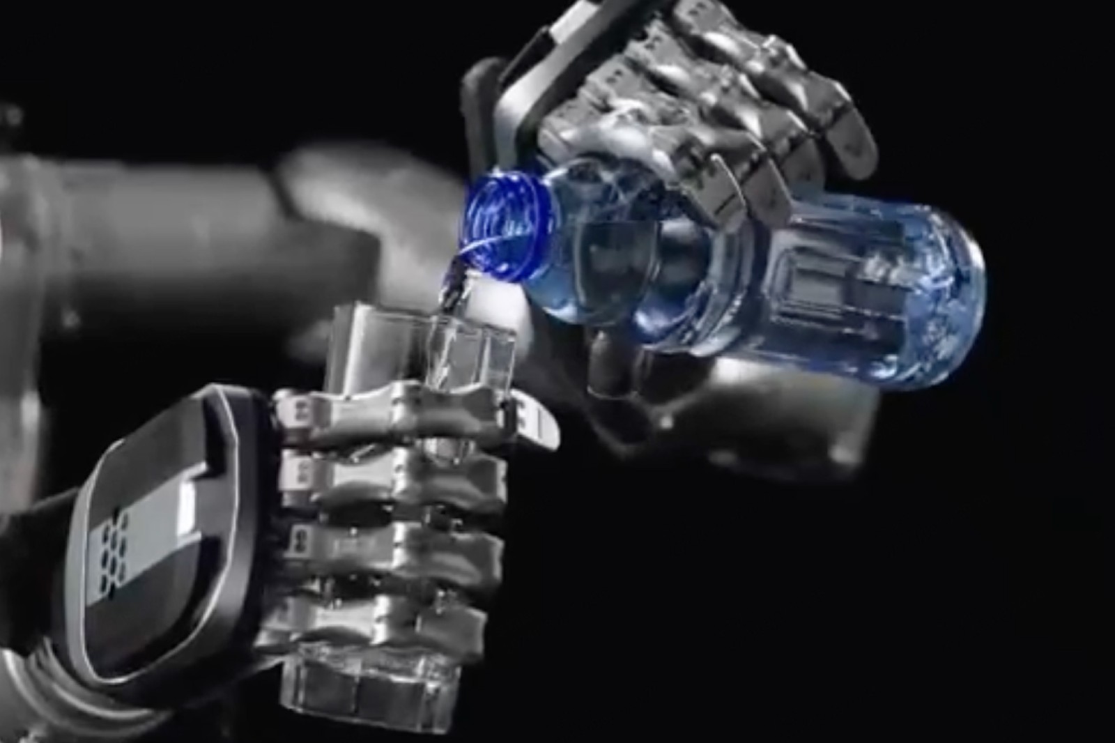 系列解读 | 金年会灵巧手家族亮相：高自由度的创新突破